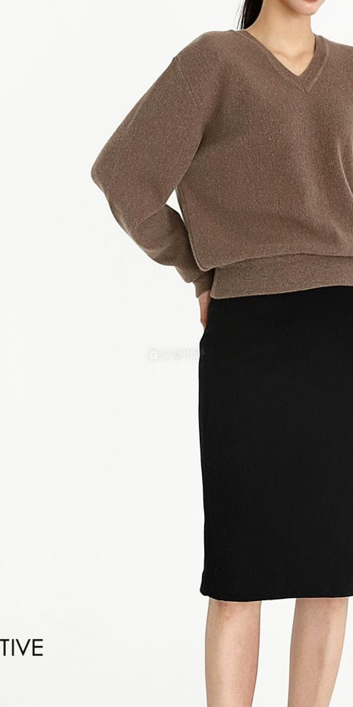 MOTIVE - Korean Children Fashion - #Kfashion4kids - Sash Minimal V Knit Tee