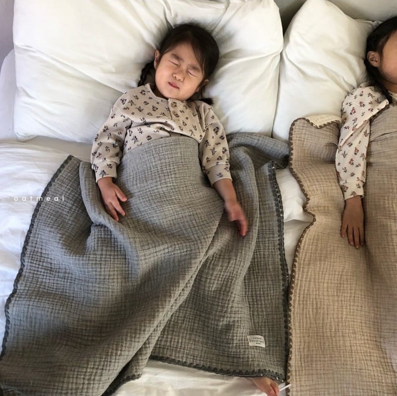 OATMEAL - Korean Children Fashion - #Kfashion4kids - Petti Basic Blanket - 4