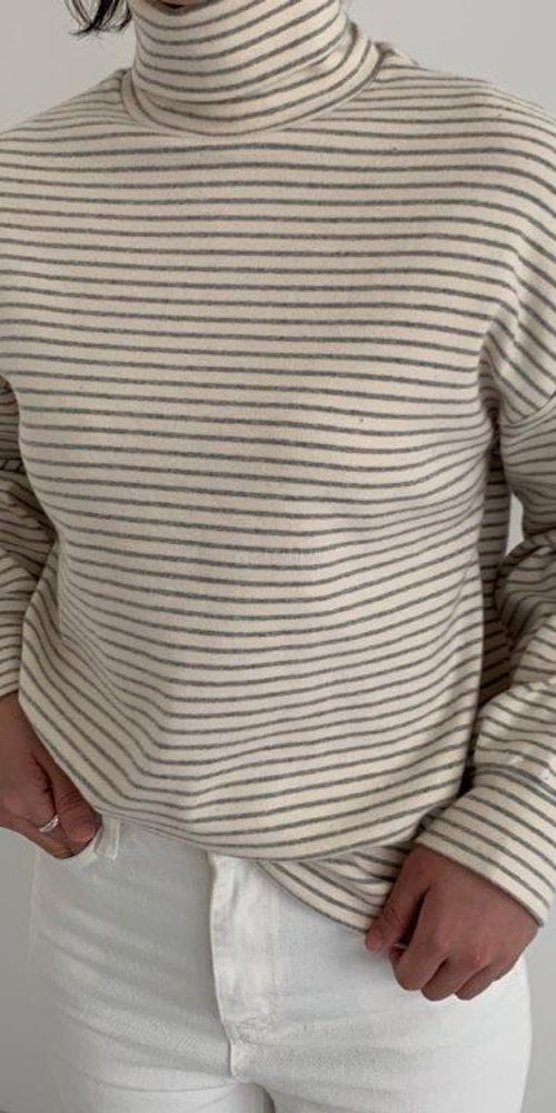 QUEENS MADE - Korean Children Fashion - #Kfashion4kids - Saint Fleece Turtleneck Tee - 2