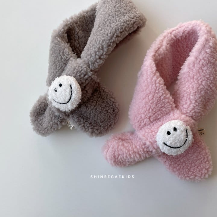 SHINSEAGE KIDS - Korean Children Fashion - #Kfashion4kids - Bboglei Smile Neck Warner - 4