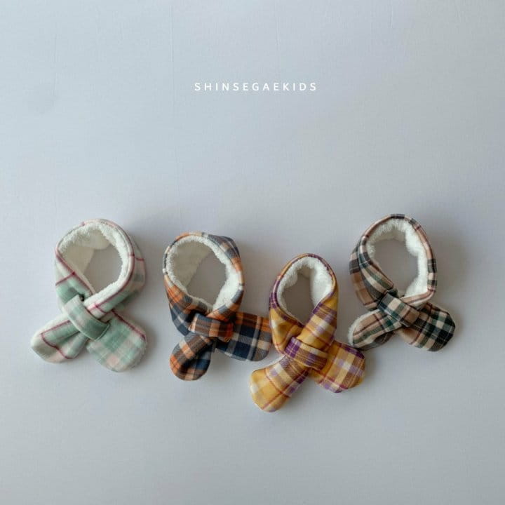 SHINSEAGE KIDS - Korean Children Fashion - #Kfashion4kids - Check Neck Warmer